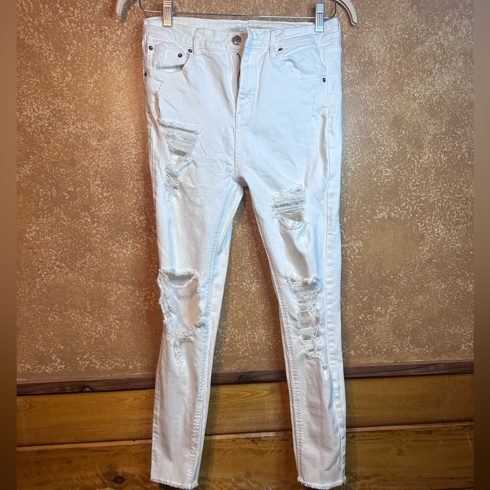 Wild Fable White Distressed Skinny Jeans size 10